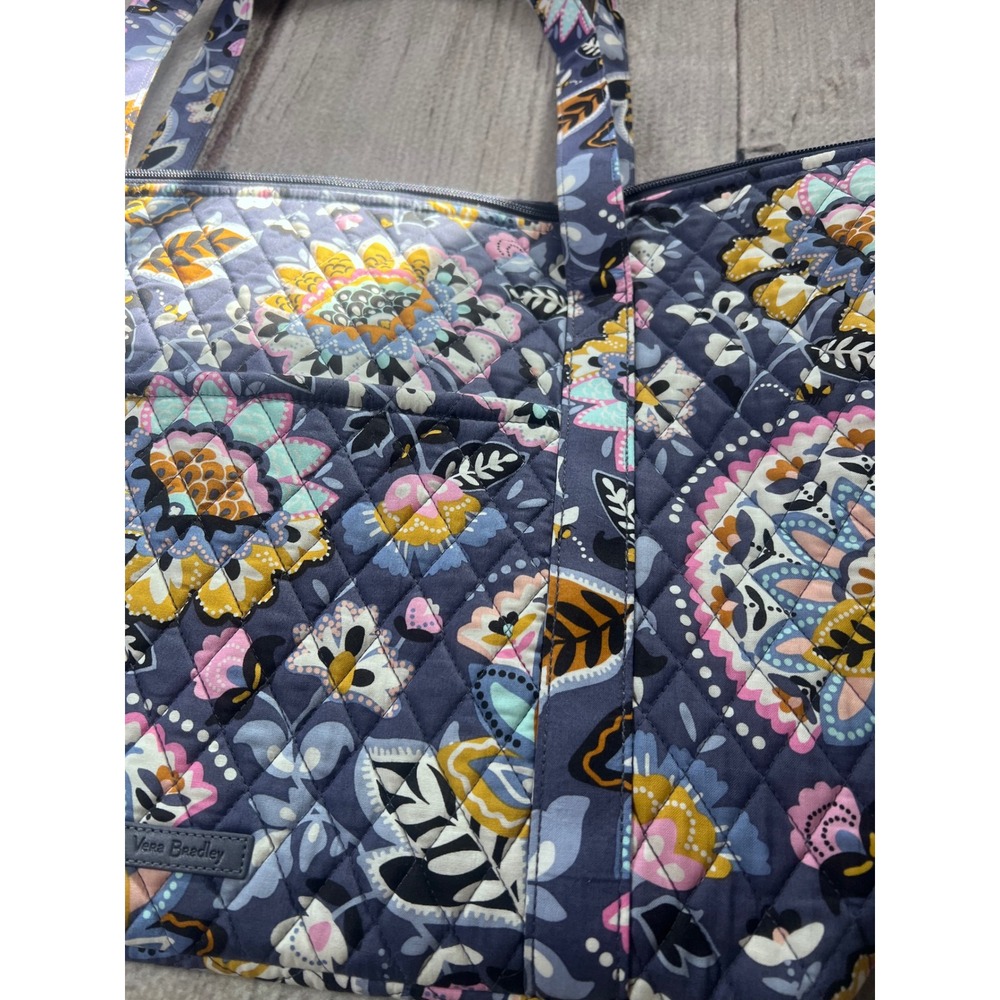 Vera Bradley Tote Bag Womens Large Blue Floral Mandala Quilted Boho Travel - Picture 2 of 9